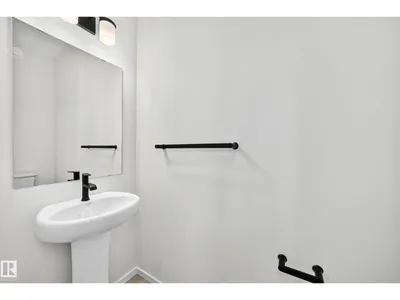 1512 205 ST NW photo 22
