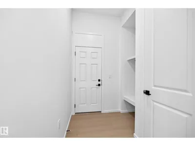 1512 205 ST NW photo 26