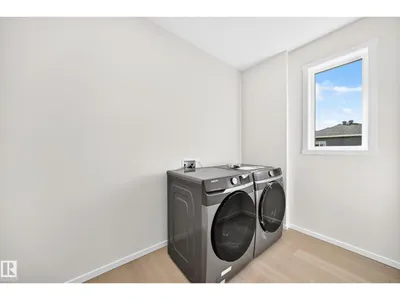 1512 205 ST NW photo 50