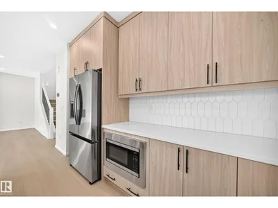 1512 205 ST NW photo 10