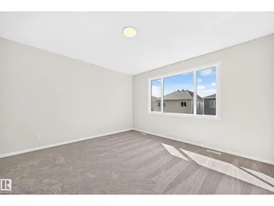 1512 205 ST NW photo 28