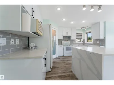 13023 HUDSON WY NW photo 34