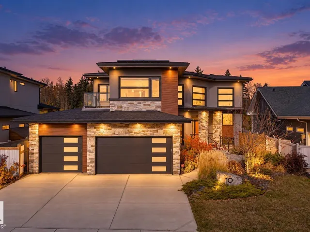 10 LEGACY, St. Albert
