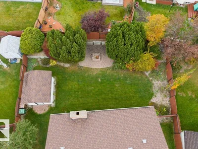 21 LORNE CR photo 50