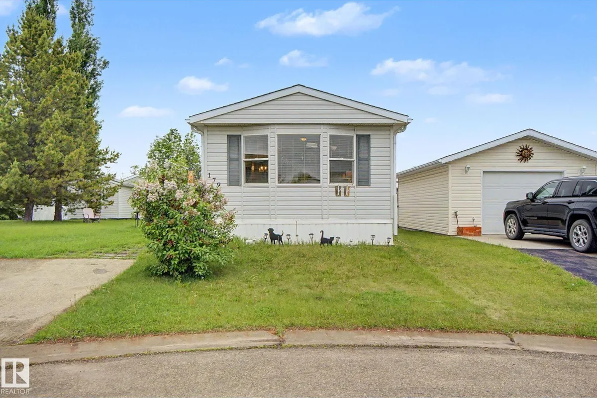 179 3400 48 ST exterior
