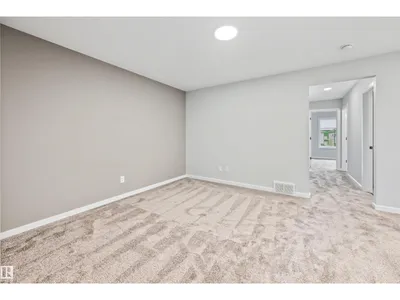 19451 21 AV NW photo 23