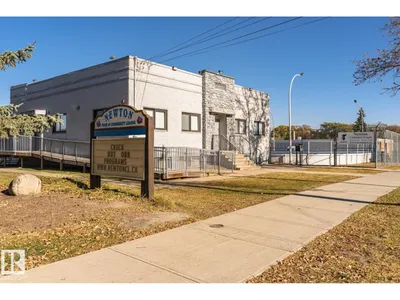 11926 55 ST NW photo 47