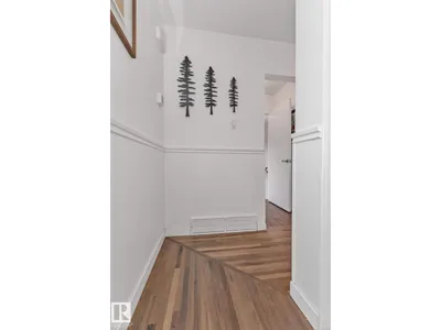 11926 55 ST NW photo 12