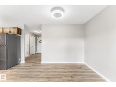 #437 50 WOODSMERE CL photo 12