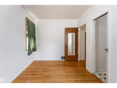 10719 132 ST NW photo 19