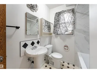 10719 132 ST NW photo 21