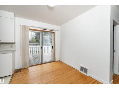 10719 132 ST NW photo 6
