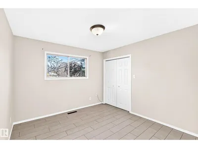 12217 88 ST NW photo 16