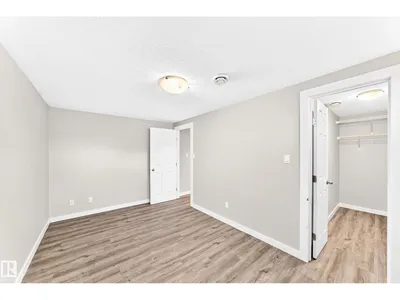 12217 88 ST NW photo 33