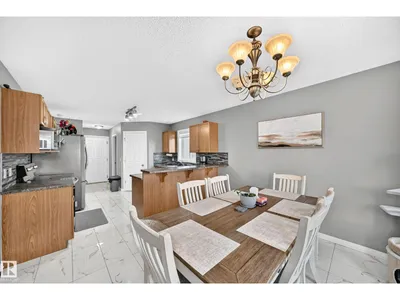 13528 141 AV NW photo 13