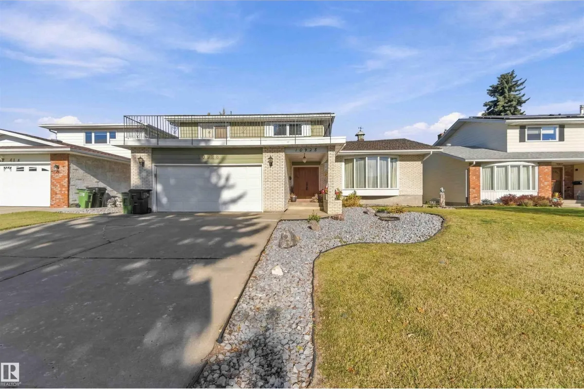 10928 41A AV NW exterior