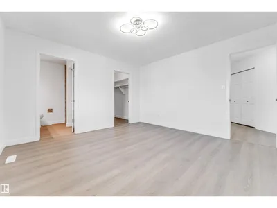 3003 36 ST NW photo 27