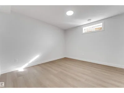 3003 36 ST NW photo 34