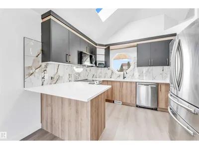 3003 36 ST NW photo 4