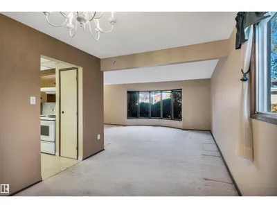 26 GLENWOOD CR photo 9