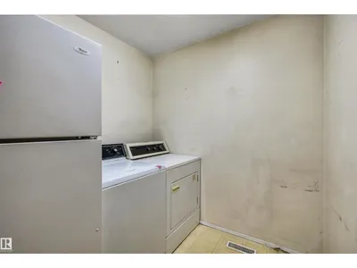 26 GLENWOOD CR photo 19