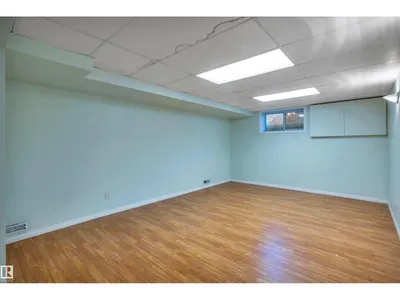 26 GLENWOOD CR photo 35