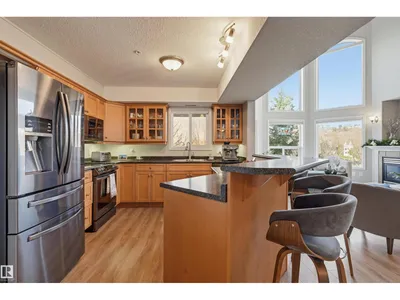 #427 9008 99 AV NW photo 11