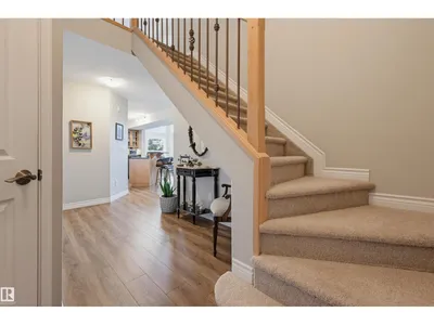 #427 9008 99 AV NW photo 15