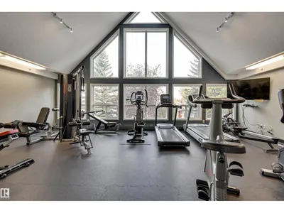 #427 9008 99 AV NW photo 35