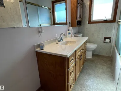 16131 110B AV NW photo 20