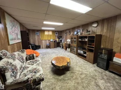 16131 110B AV NW photo 24