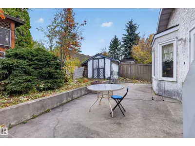 14522 37 ST NW photo 35