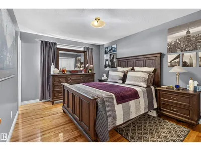 1127 68 St NW photo 23