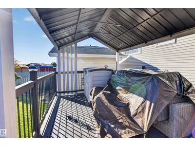 1127 68 St NW photo 42