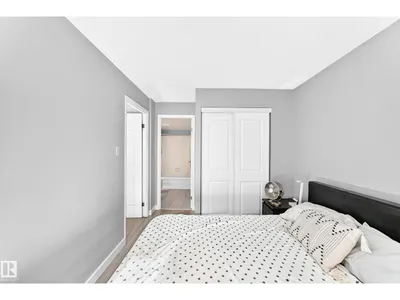 #200 10149 SASKATCHEWAN DR NW photo 9
